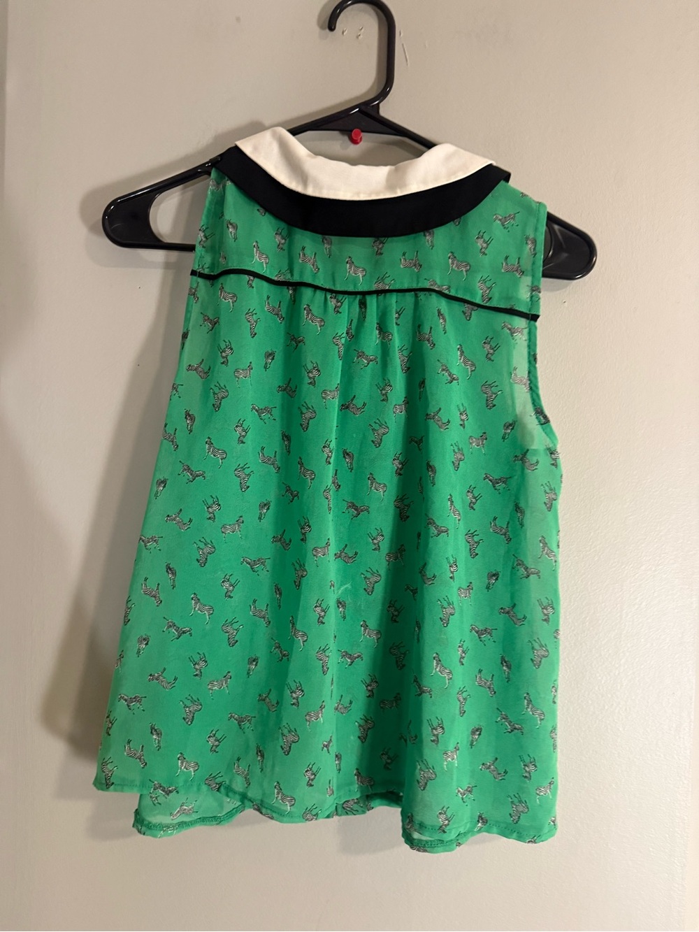 HOT Options Zebra Print Sleeveless Blouse Green Peter Pan Collar Size 10 - Picture 2 of 8